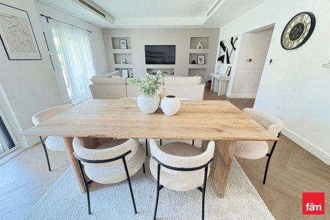 Rijtjeshuis te koop in Al Furjan, Dubai, VAE 3 slaapkamers, 224 vr.m., nr 713557 - foto 1