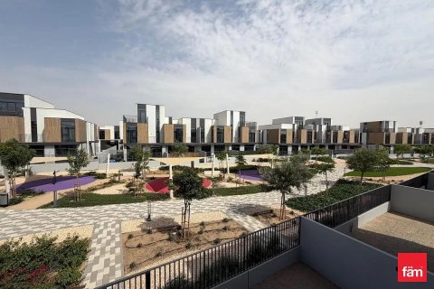 Dubai, UAE의 임대용 빌라 침실 3개, 172.8제곱미터 번호 713556 - 사진 11