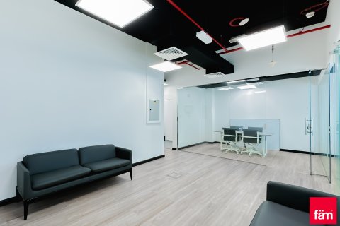 Business Bay, Dubai, UAE의 임대용 사무실 69.9제곱미터 번호 702503 - 사진 4