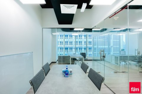 Business Bay, Dubai, UAE의 임대용 사무실 69.9제곱미터 번호 702503 - 사진 6