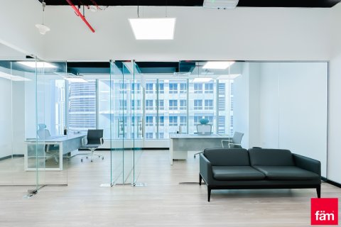 Business Bay, Dubai, UAE의 임대용 사무실 69.9제곱미터 번호 702503 - 사진 5