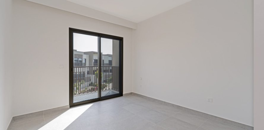 Villa em Dubai Land, Dubai, EAU 3 quartos, 184 m2 № 709636