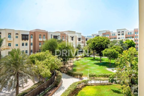 Huoneisto Al Furjan, Dubai, Arabiemiraatit 3 makuuhuonetta, 184.78 m2 № 765461