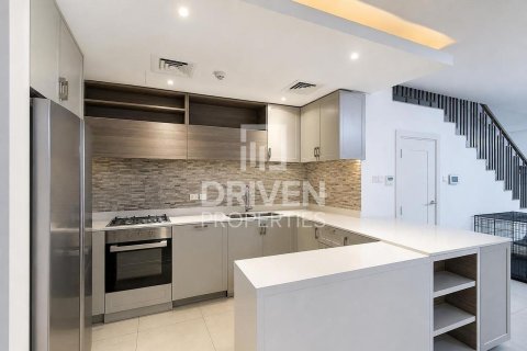 Vila v Jumeirah Village Circle, Dubai, SAE 4 ložnice, 344.76 m² Č.: 765542 - fotografie 15
