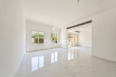 Townhouse til leje i The Springs, Dubai, UAE 3 soveværelser, 257.43 kvm № 765541 - foto 3