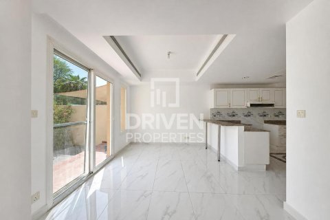 Townhouse til leje i The Springs, Dubai, UAE 3 soveværelser, 257.43 kvm № 765541 - foto 5