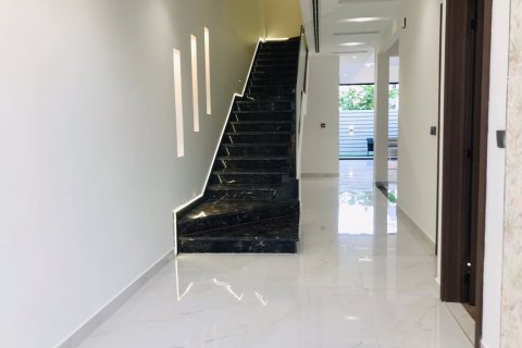 Huvila Al Furjan, Dubai, Arabiemiraatit 3 makuuhuonetta, 167 m2 № 711975 - kuva 14
