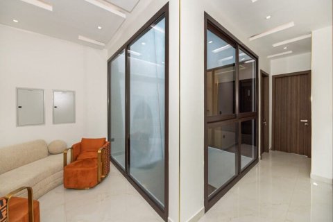 Villa in Al Furjan, Dubai, UAE 3 bedrooms, 167 sq.m. № 711975 - photo 9