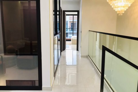 Huvila Al Furjan, Dubai, Arabiemiraatit 3 makuuhuonetta, 167 m2 № 711975 - kuva 9