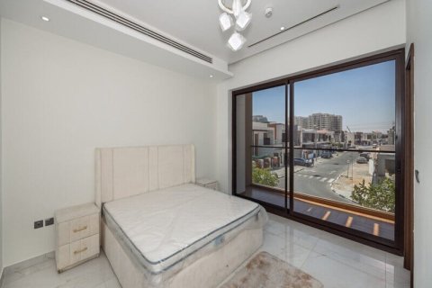 Villa in Al Furjan, Dubai, UAE 3 bedrooms, 167 sq.m. № 711975 - photo 7