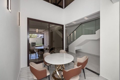 Villa in Al Furjan, Dubai, UAE 3 bedrooms, 167 sq.m. № 711975 - photo 18