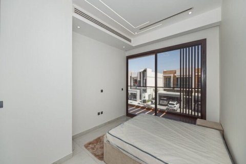 Villa in Al Furjan, Dubai, UAE 3 bedrooms, 167 sq.m. № 711975 - photo 14