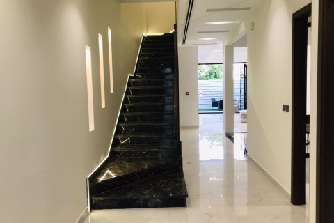 Huvila Al Furjan, Dubai, Arabiemiraatit 3 makuuhuonetta, 167 m2 № 711975 - kuva 13