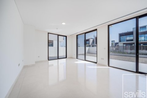 Villa in Dubai Hills Estate, UAE 5 bedrooms, 660 sq.m. № 681047 - photo 2