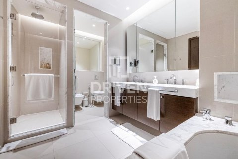 شقة للبيع في وسط مدينة دبي، دبي، الإمارات العربية المتحدة 2 غرفة نوم ، 127 متر مربع ، رقم 653900 - صورة 16