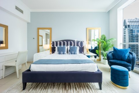 Jumeirah Beach Residence, Dubai, संयुक्त अरब अमीरात में अपार्टमेंट, 2 बेडरूम, 149.574 वर्ग मीटर, संख्या 700525 - फ़ोटो 24