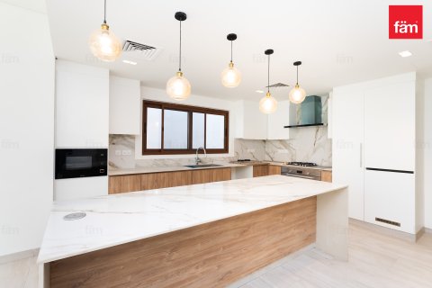 Vila u gradu Al Furjan, Dubai, UAE 5 spavaće sobe, 614.3 m2 Br. 689280 - Slika 8
