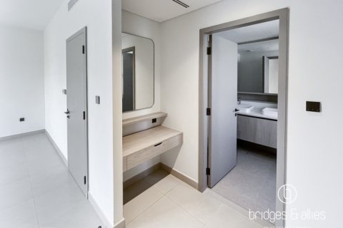 Vilă de închiriat în Dubai, EAU 4 dormitoare, 247.1 mp. №669137 - poză 6