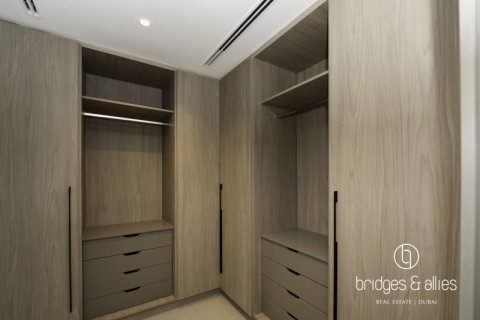 Villa te huur in Dubai, VAE 4 slaapkamers, 203.1 vr.m., nr 669136 - foto 7