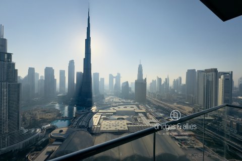 Downtown Dubai (Downtown Burj Dubai), UAE의 임대용 아파트 침실 3개, 202.7제곱미터 번호 669141 - 사진 1