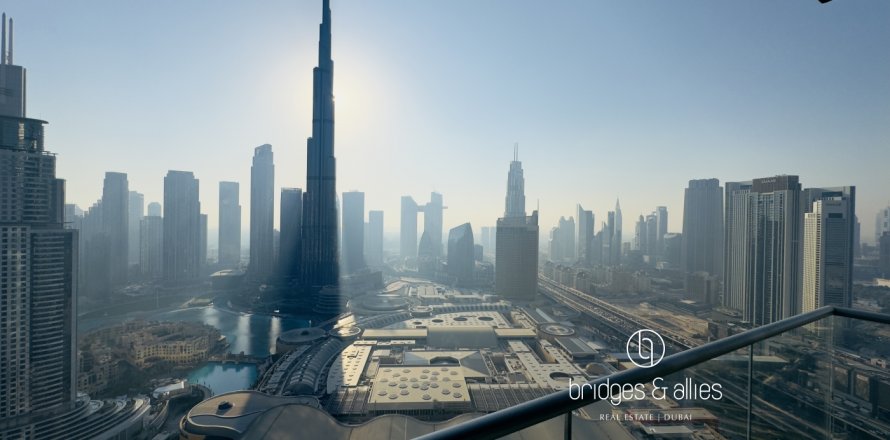 Apartament în Downtown Dubai (Downtown Burj Dubai), Dubai, EAU 3 dormitoare, 202.7 mp.  №669141