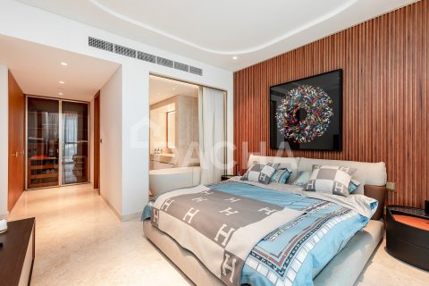 Lägenhet till försäljning i Palm Jumeirah, Dubai, UAE 2 sovrum, 156 kvm Nr. 706458 - fotografi 13