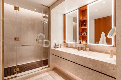 Lägenhet till försäljning i Palm Jumeirah, Dubai, UAE 2 sovrum, 156 kvm Nr. 706458 - fotografi 19