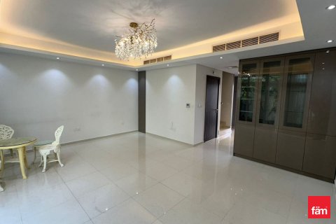 Shtëpi në qytet në Dubai, Emiratet e Bashkuara Arabe 3 dhoma gjumi, 137.2 m2. № 669904 - Foto 4