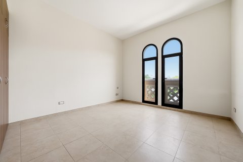 Vila u gradu Mudon, Dubai, UAE 4 spavaće sobe, 311.97 m2 Br. 749060 - Slika 14