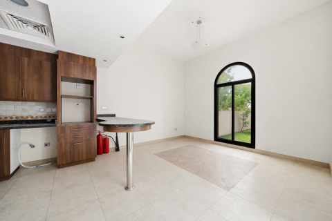Vila u gradu Mudon, Dubai, UAE 4 spavaće sobe, 311.97 m2 Br. 749060 - Slika 8