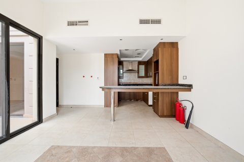 Vila u gradu Mudon, Dubai, UAE 4 spavaće sobe, 311.97 m2 Br. 749060 - Slika 9