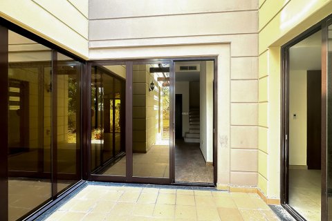 Vila u gradu Mudon, Dubai, UAE 4 spavaće sobe, 311.97 m2 Br. 749060 - Slika 6
