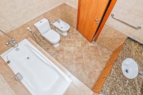 Dzīvoklis Jumeirah Lake Towers, Dubaijā, AAE 3 istabas, 265 m2 Nr. 726935 - attēls 15