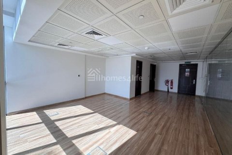 Офис Джумейра Лейк Тауэрс, Дубай, БАӘ-да 110 м² № 726933 - фото 2