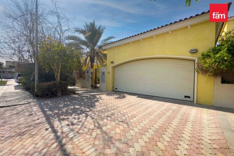 Villa à louer à Dubai, EAU 3 chambres, 507.6 m2 № 661745 - photo 25