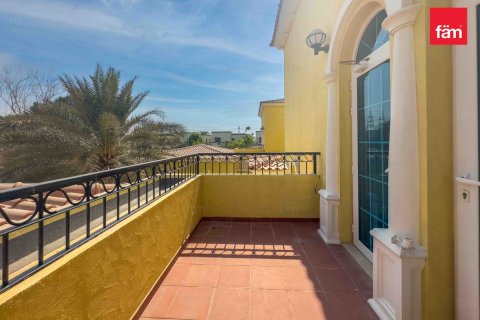 Villa à louer à Dubai, EAU 3 chambres, 507.6 m2 № 661745 - photo 11