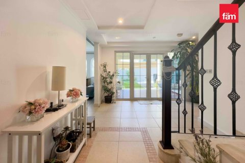 Villa à louer à Dubai, EAU 3 chambres, 507.6 m2 № 661745 - photo 1