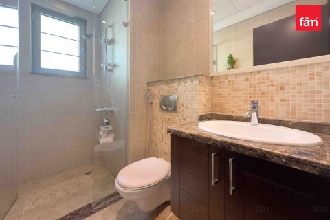 Villa à louer à Dubai, EAU 3 chambres, 507.6 m2 № 661745 - photo 12