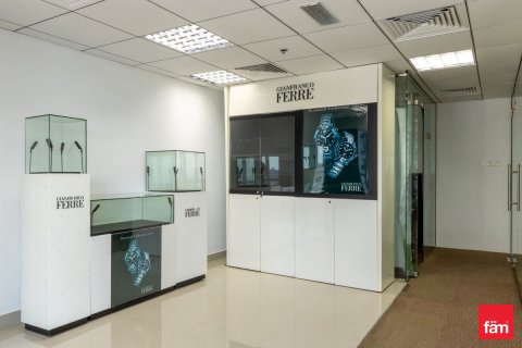 Kantoor te huur in Dubai, VAE 163.3 vr.m., nr 661744 - foto 2
