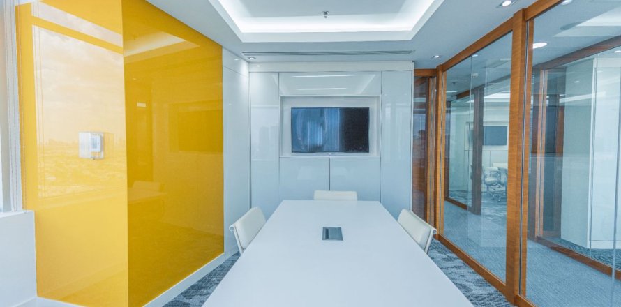 Kantoor in Dubai, VAE 163.3 vr.m. nr 661744