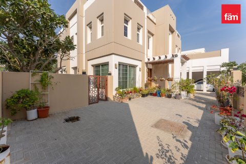 Villa til leje i Dubai, UAE 4 soveværelser, 635.9 kvm № 661747 - foto 22