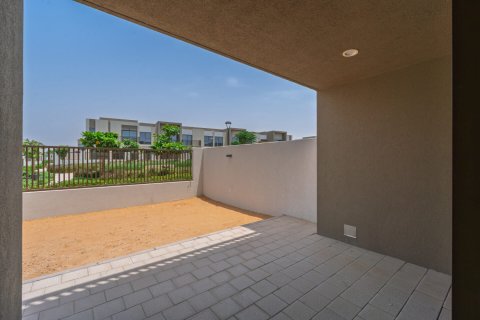 Shtëpi në qytet në Dubai Land, Dubai, Emiratet e Bashkuara Arabe 3 dhoma gjumi, 161 m2. № 726437 - Foto 5