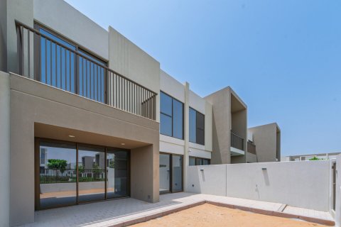 Māja Dubai Land, Dubaijā, AAE 3 istabas, 161 m2 Nr. 726437