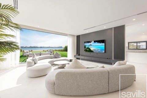 Villa para arrendamento em Palm Jumeirah, Dubai, EAU 7 quartos, 1246.39 m2 № 747491 - foto 2
