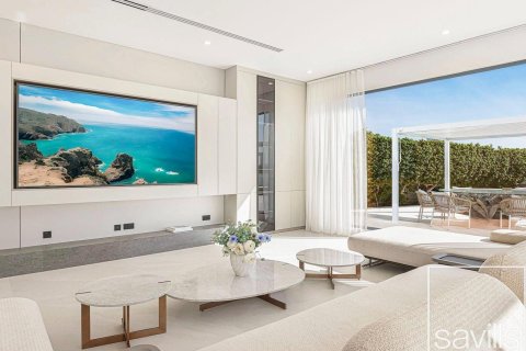 Villa para arrendamento em Palm Jumeirah, Dubai, EAU 7 quartos, 1246.39 m2 № 747491 - foto 8