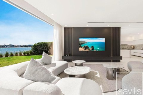 Villa para arrendamento em Palm Jumeirah, Dubai, EAU 7 quartos, 1246.39 m2 № 747491 - foto 3