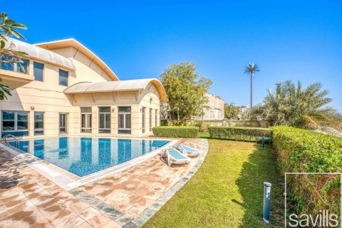 Willa do wynajęcia w Palm Jumeirah, Dubai, ZEA 6 sypialnie, 1245.27 mkw., nr 747490 - zdjęcie 2