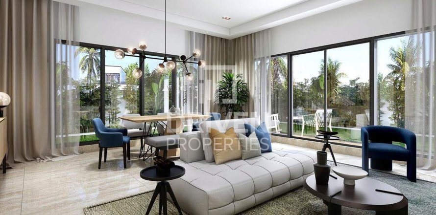 Dubai Investment Park、Dubai、UAEにあるタウンハウス 4ベッドルーム、225 m2 No682866