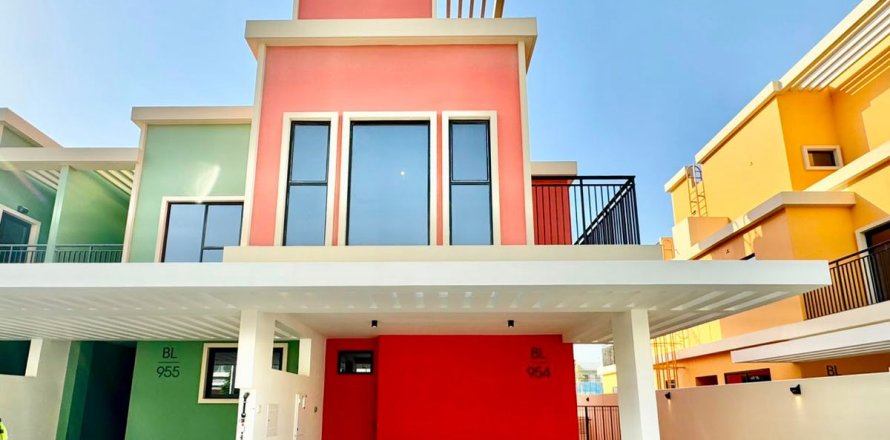 Rumah bandar di Dubai, UAE 3 bilik tidur, 219.6 meter persegi № 766686