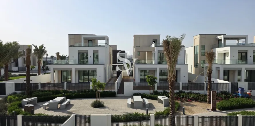 Vila u Arabian Ranches 3, Dubai, UAE 550 m2, 4 spavaćih soba Br. 680139